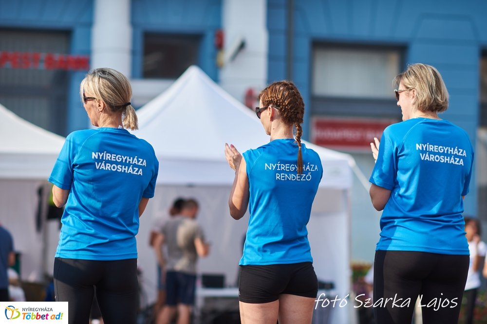 Elkezdődött a Hübner strand röpi