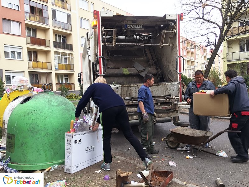Elkezdődött a lomtalanítás