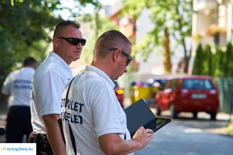 Ellenőriz a Közterület Felügyelet