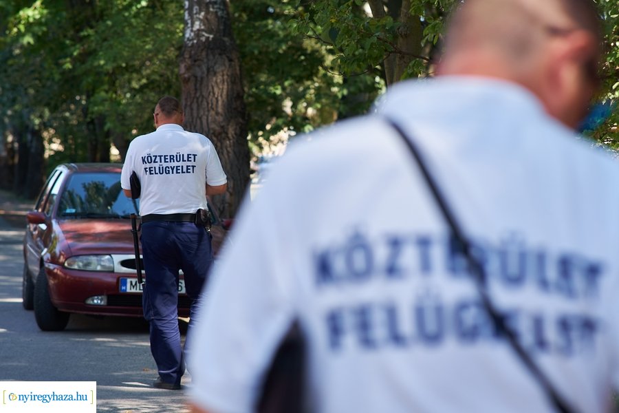 Ellenőriz a Közterület Felügyelet