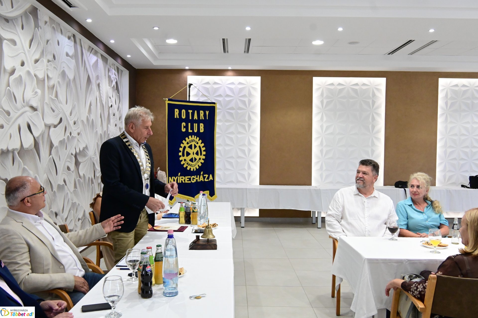 Elnöki láncátadó ünnepség a Rotary Club Nyíregyháza életében