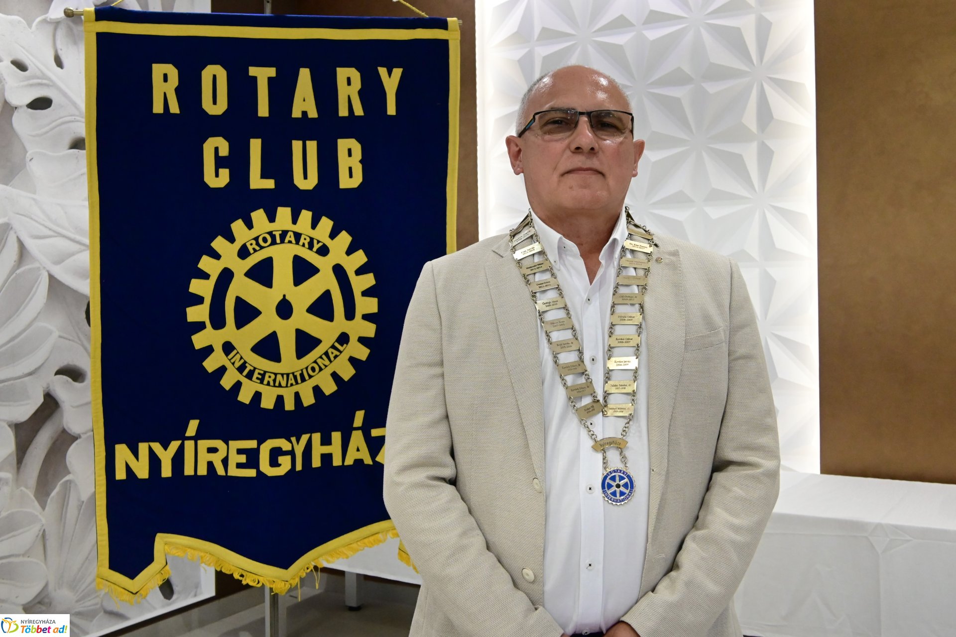 Elnöki láncátadó ünnepség a Rotary Club Nyíregyháza életében