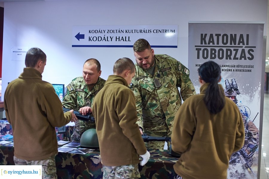 Előadás a Magyar Légierő karrierlehetőségeiről