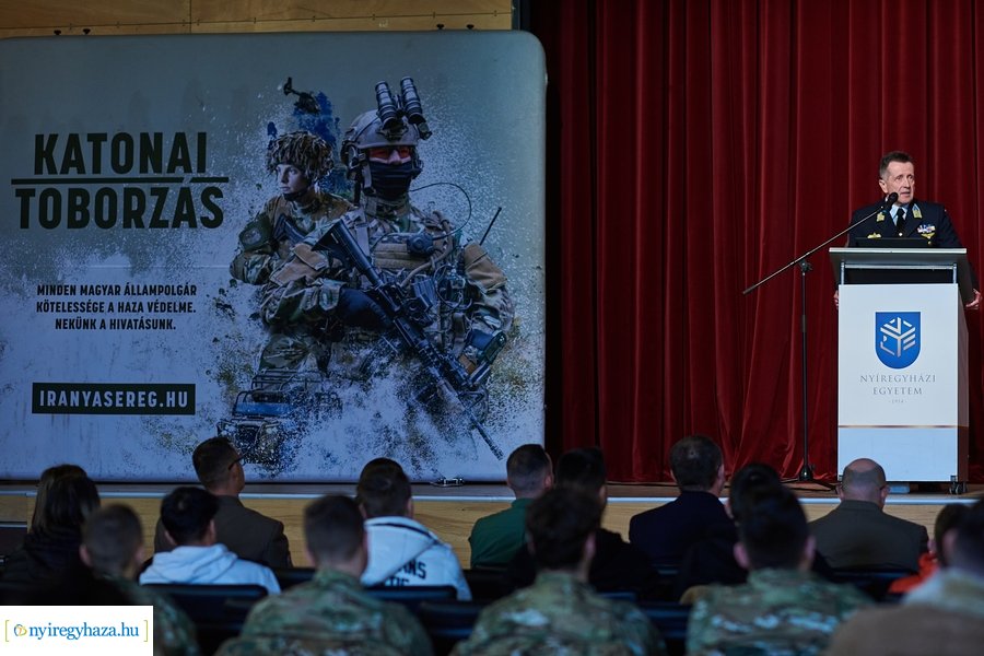 Előadás a Magyar Légierő karrierlehetőségeiről