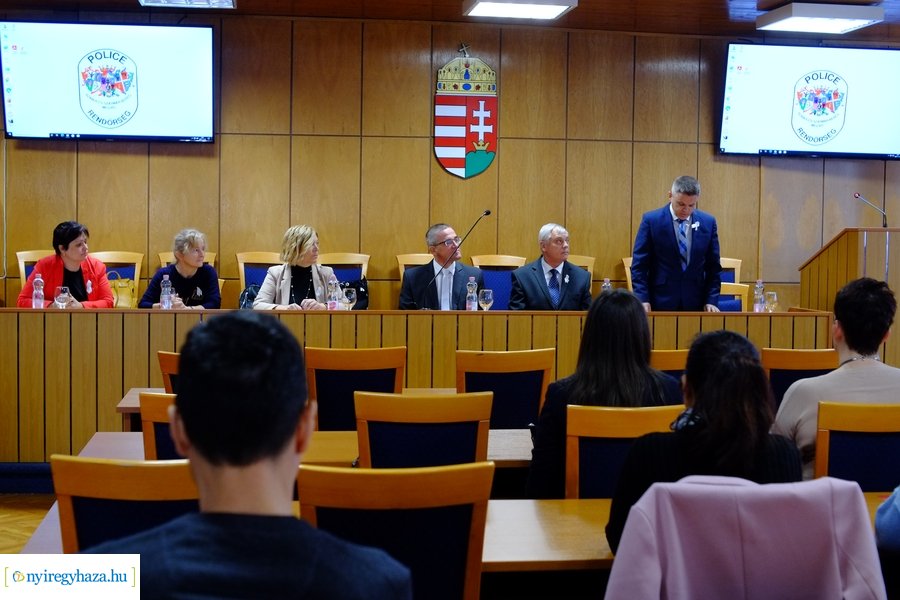 Előadás a nők elleni erőszakról 2022