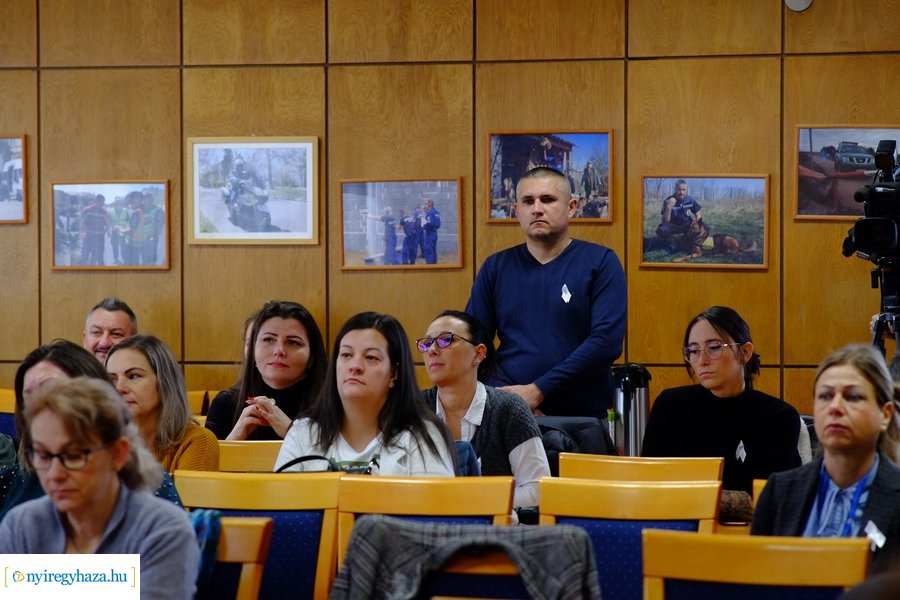 Előadás a nők elleni erőszakról 2022