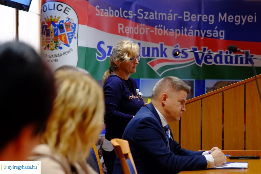 Előadás a nők elleni erőszakról 2022