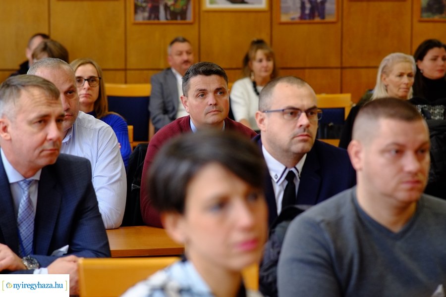 Előadás a nők elleni erőszakról 2022