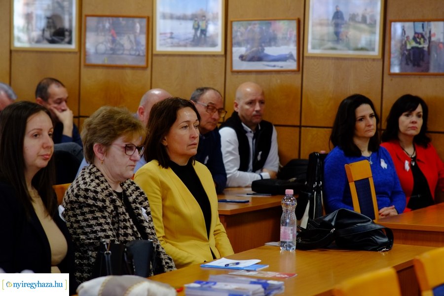 Előadás a nők elleni erőszakról 2022