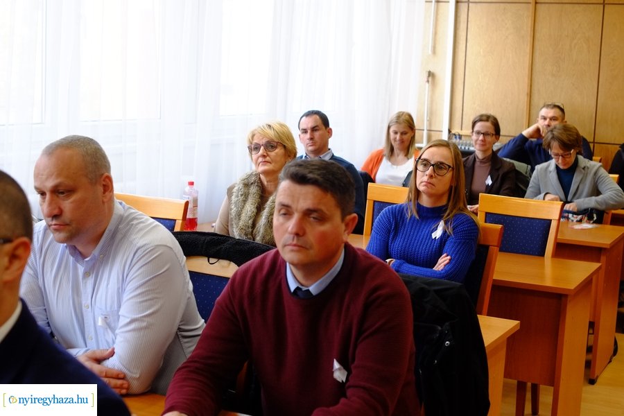 Előadás a nők elleni erőszakról 2022