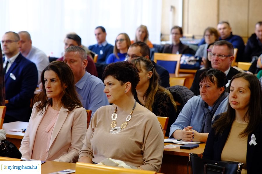 Előadás a nők elleni erőszakról 2022