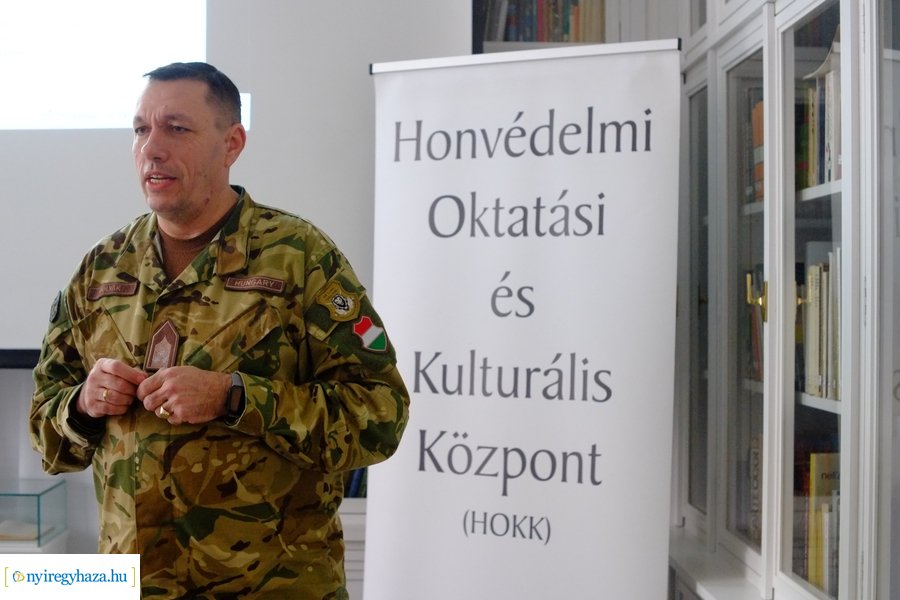 Előadás a tartalékos katonai szolgálatról