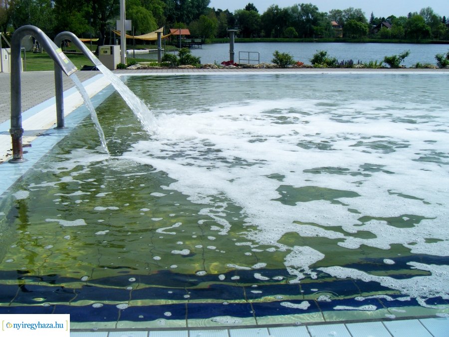 Előkészületi munkák a Tófürdőn
