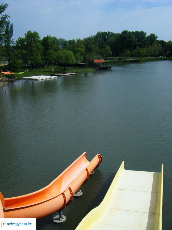 Előkészületi munkák a Tófürdőn