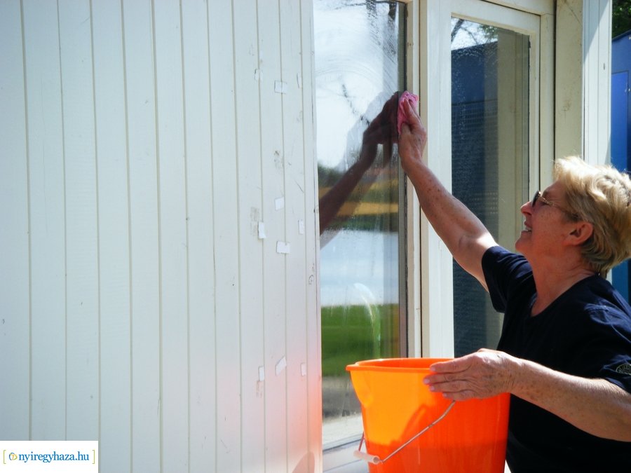 Előkészületi munkák a Tófürdőn