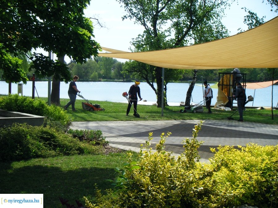 Előkészületi munkák a Tófürdőn