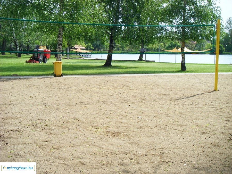 Előkészületi munkák a Tófürdőn