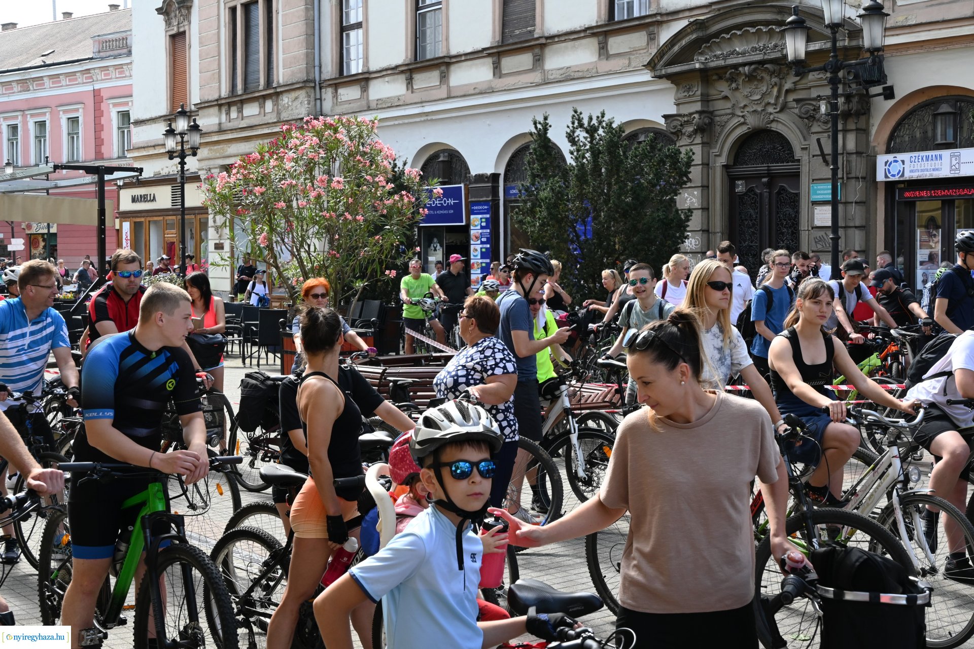 Elstartolt a Bringa Piknik 2024