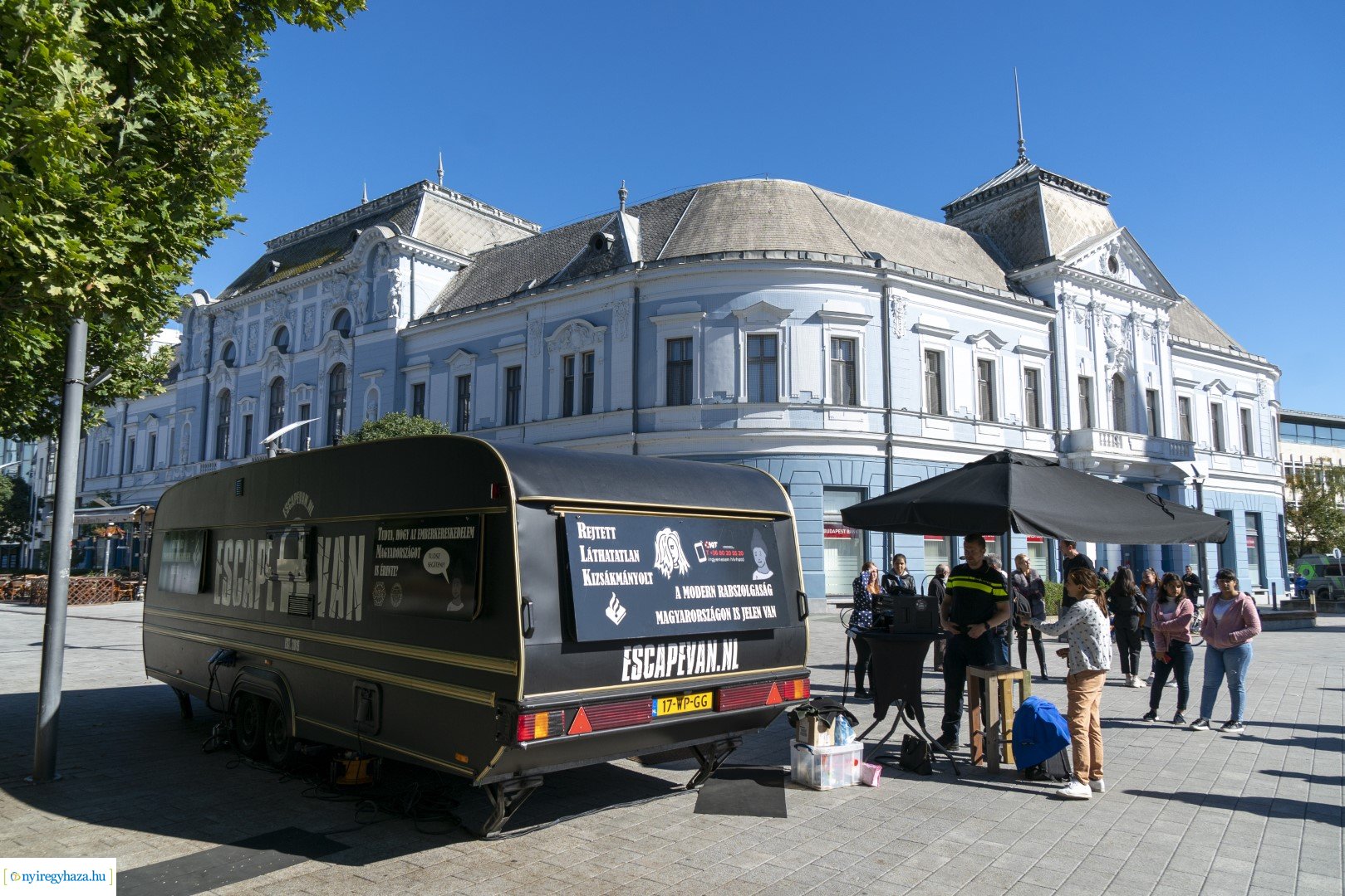 Emberkereskedelem elleni küzdelem interaktív bemutató a Kossuth téren