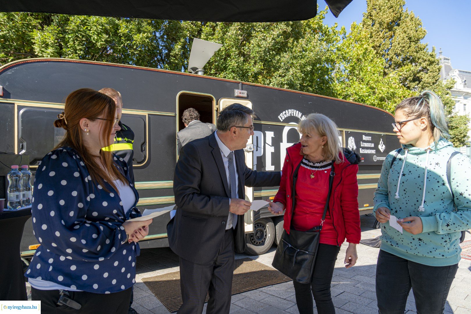 Emberkereskedelem elleni küzdelem interaktív bemutató a Kossuth téren