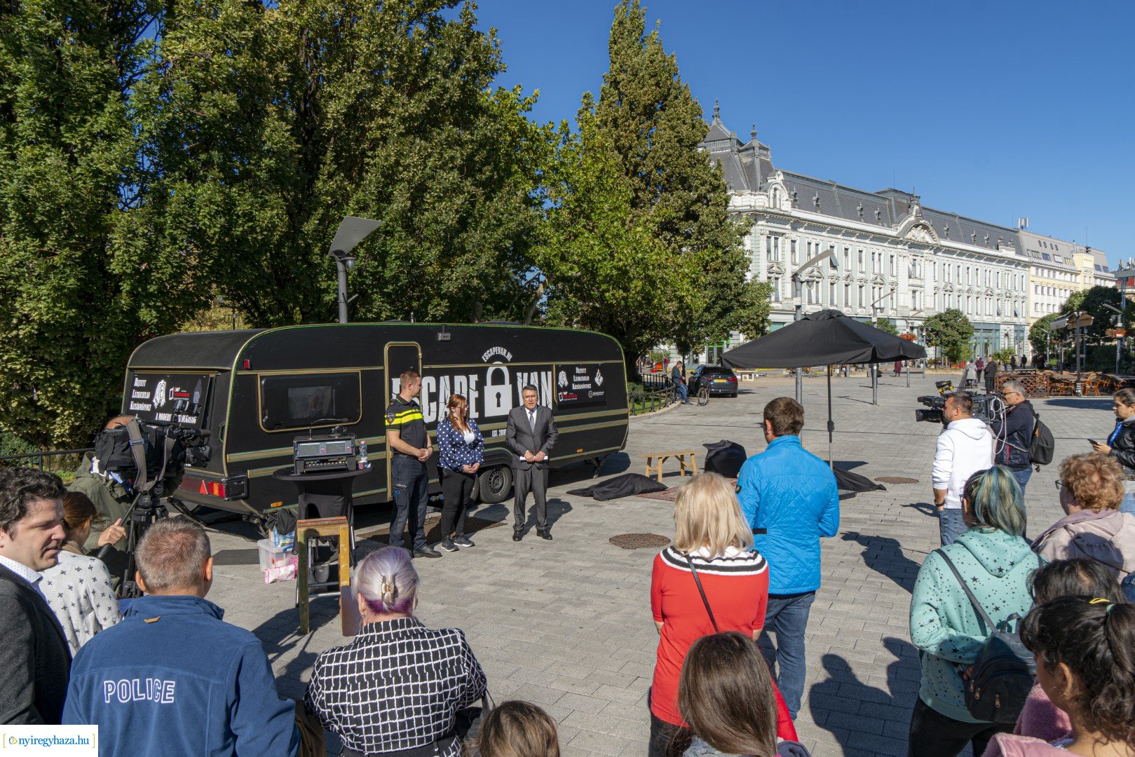 Emberkereskedelem elleni küzdelem interaktív bemutató a Kossuth téren
