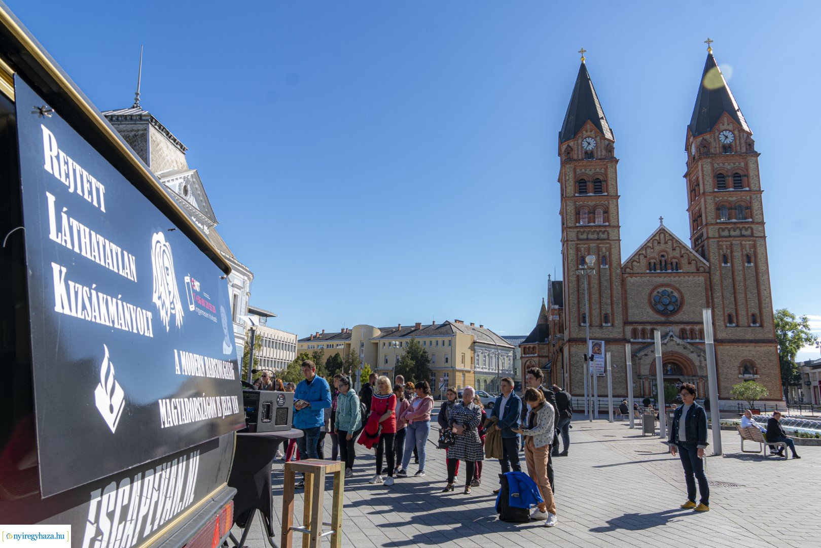 Emberkereskedelem elleni küzdelem interaktív bemutató a Kossuth téren