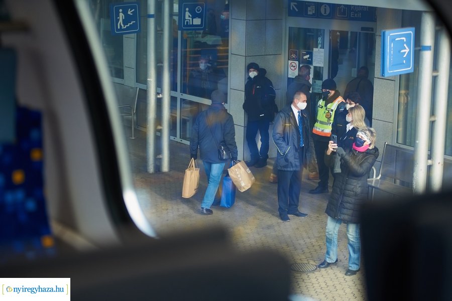 Emeletes vonat Nyíregyházán