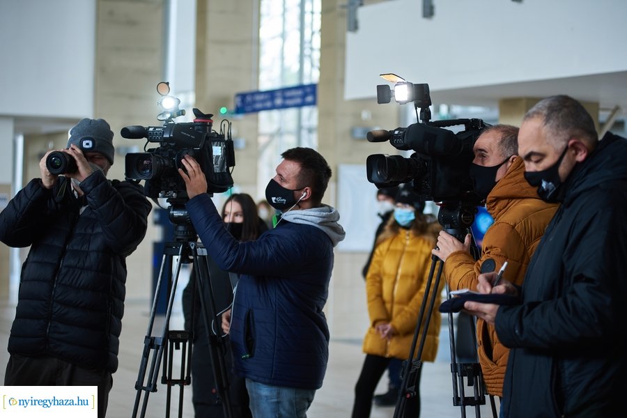 Emeletes vonat Nyíregyházán