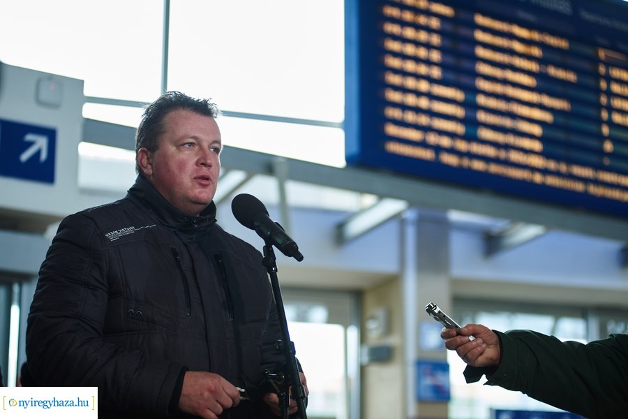 Emeletes vonat Nyíregyházán