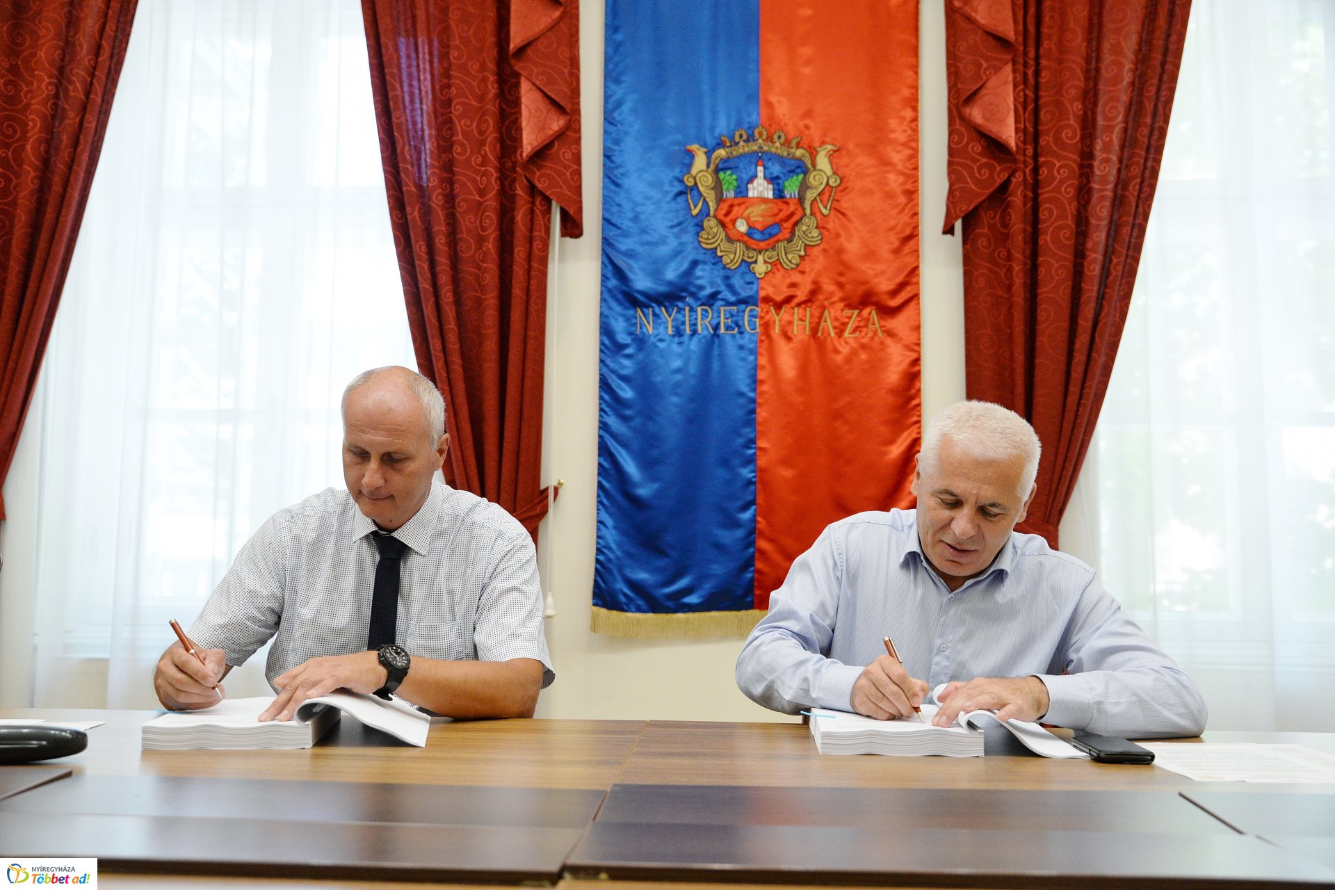 ÉMKK együttműködési megállapodás aláírása