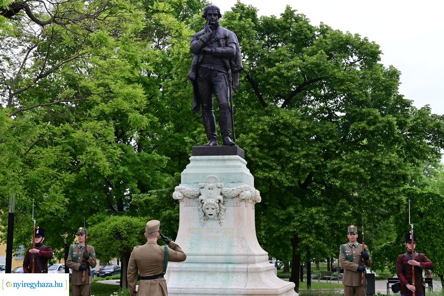 Emlékezés a Bessenyei szobornál 2024