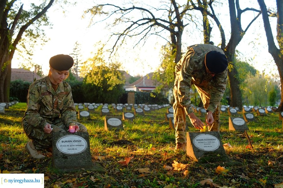 Emlékezés a Hősök temetőjében 2023