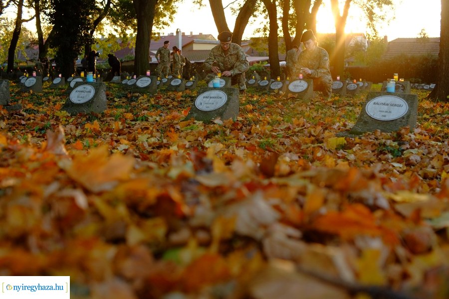 Emlékezés a Hősök temetőjében 2023