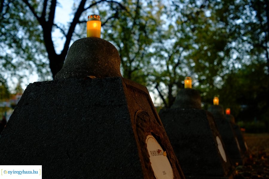 Emlékezés a Hősök temetőjében 2023