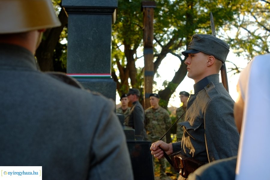 Emlékezés a Hősök temetőjében 2023