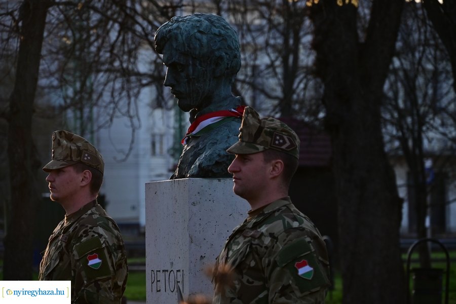 Emlékezés a Petőfi szobornál 2024