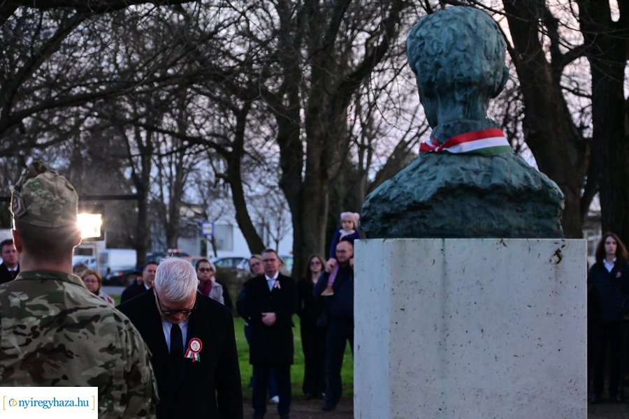 Emlékezés a Petőfi szobornál 2024