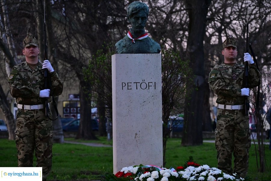 Emlékezés a Petőfi szobornál 2024