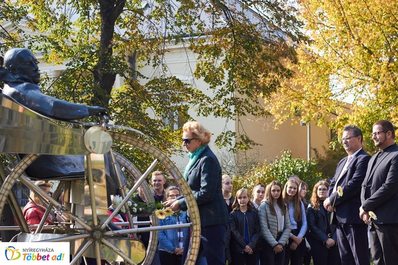 Emlékezés Krúdy Gyula szobránál 2019