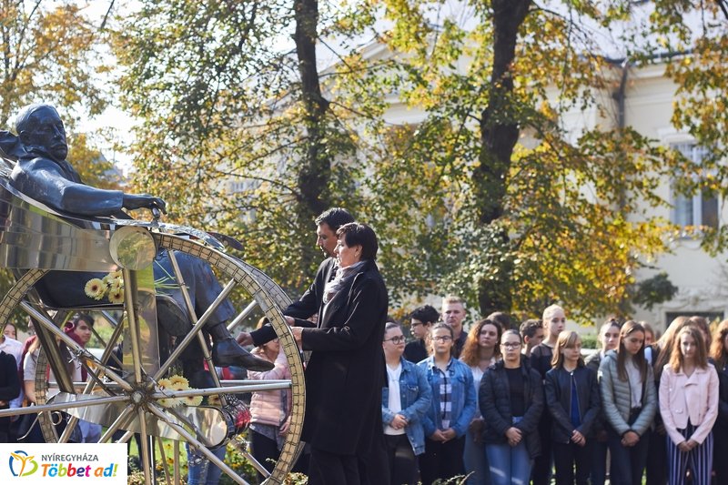 Emlékezés Krúdy Gyula szobránál 2019