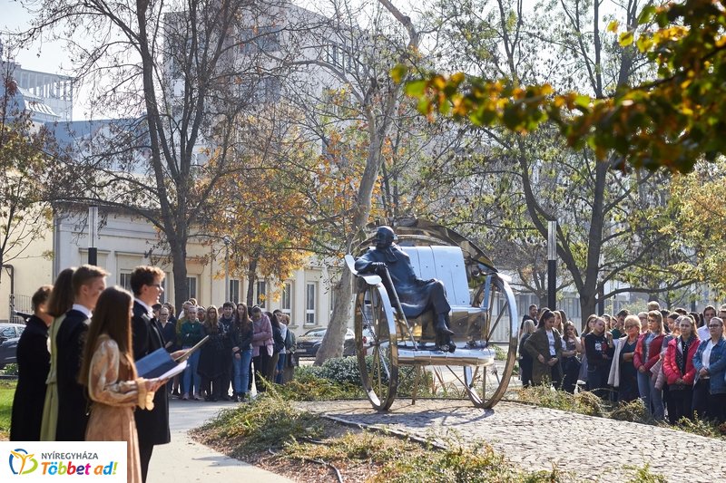 Emlékezés Krúdy Gyula szobránál 2019