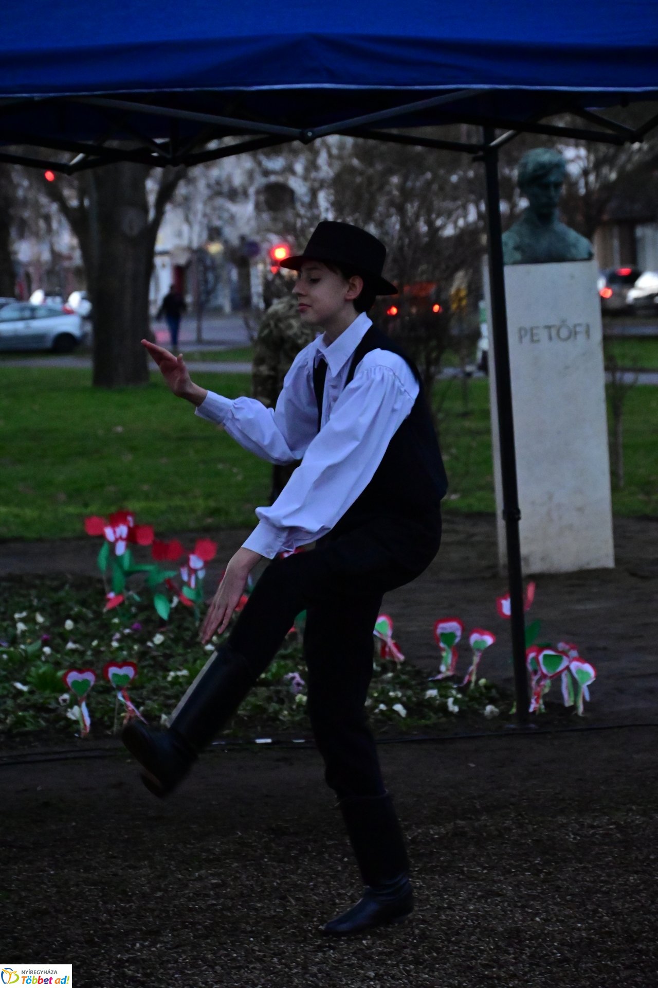 Emlékező koszorúzás a Petőfi szobornál - 2025