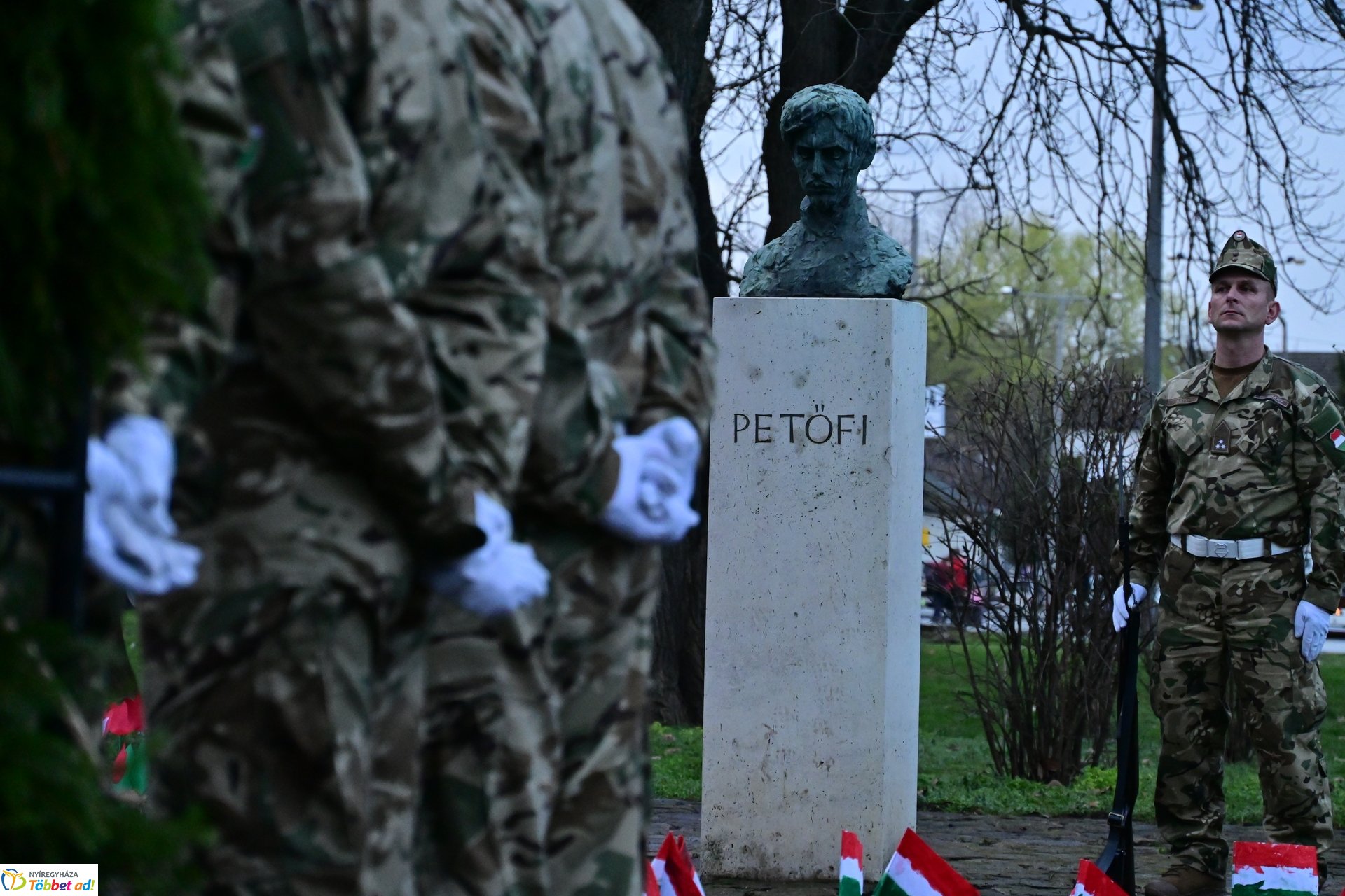 Emlékező koszorúzás a Petőfi szobornál - 2025