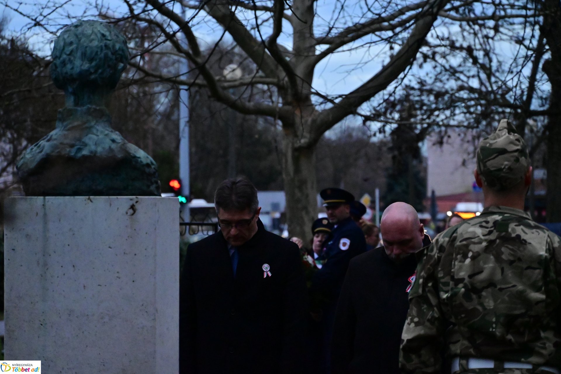 Emlékező koszorúzás a Petőfi szobornál - 2025