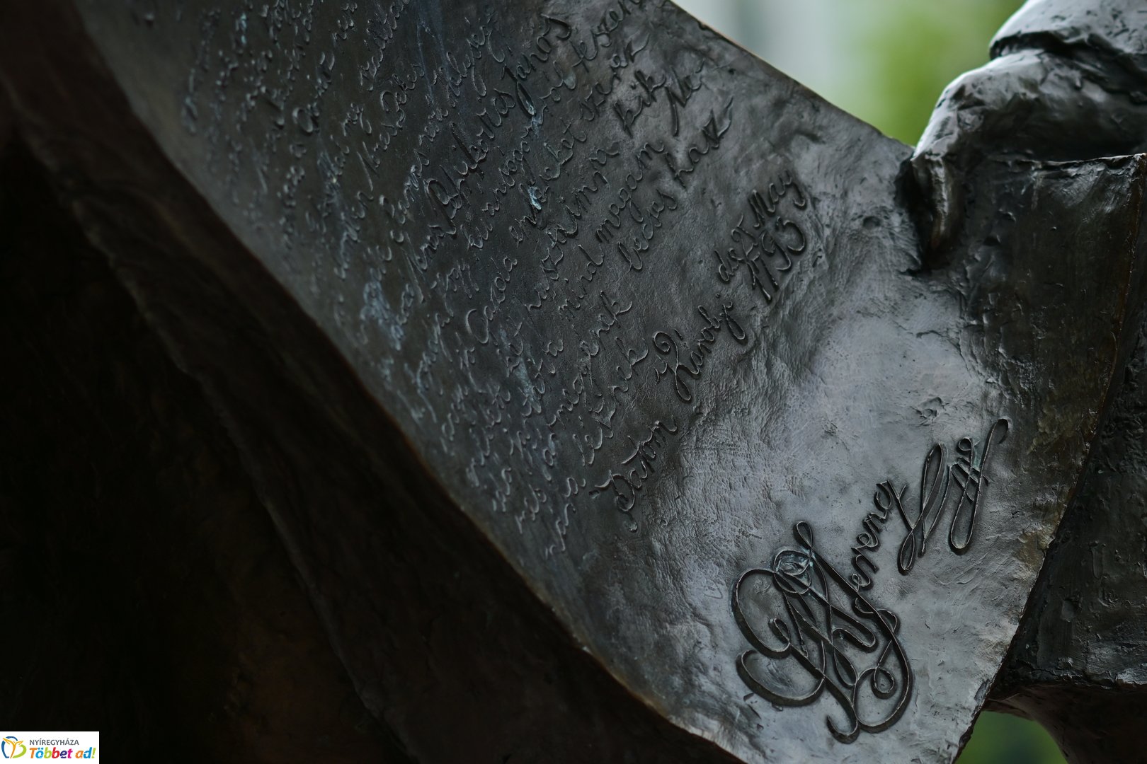 Emlékező koszorúzás a városalapítók szobránál - 2025