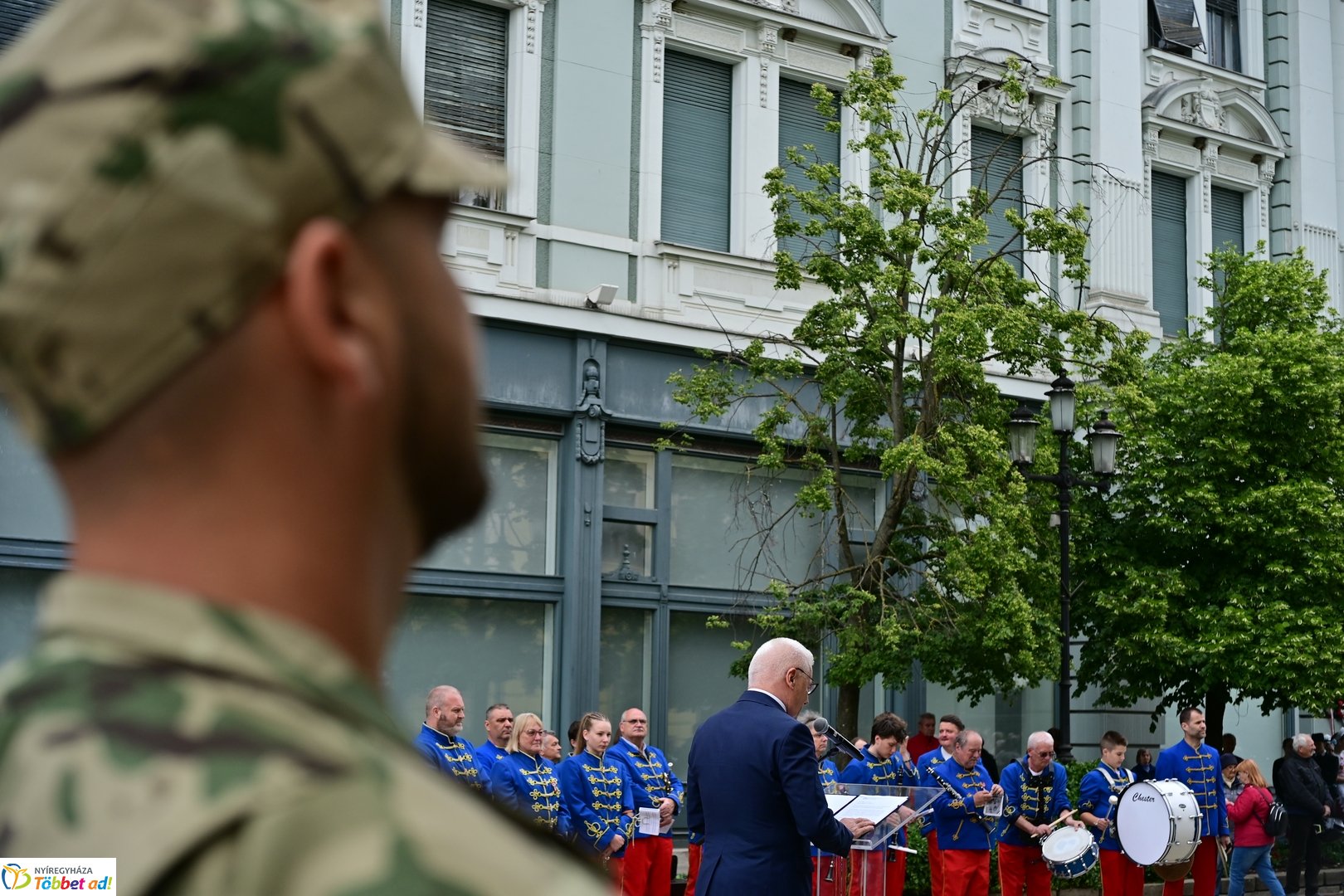 Emlékező koszorúzás a városalapítók szobránál - 2025