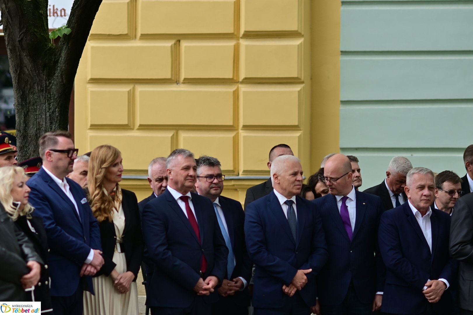 Emlékező koszorúzás a városalapítók szobránál - 2025