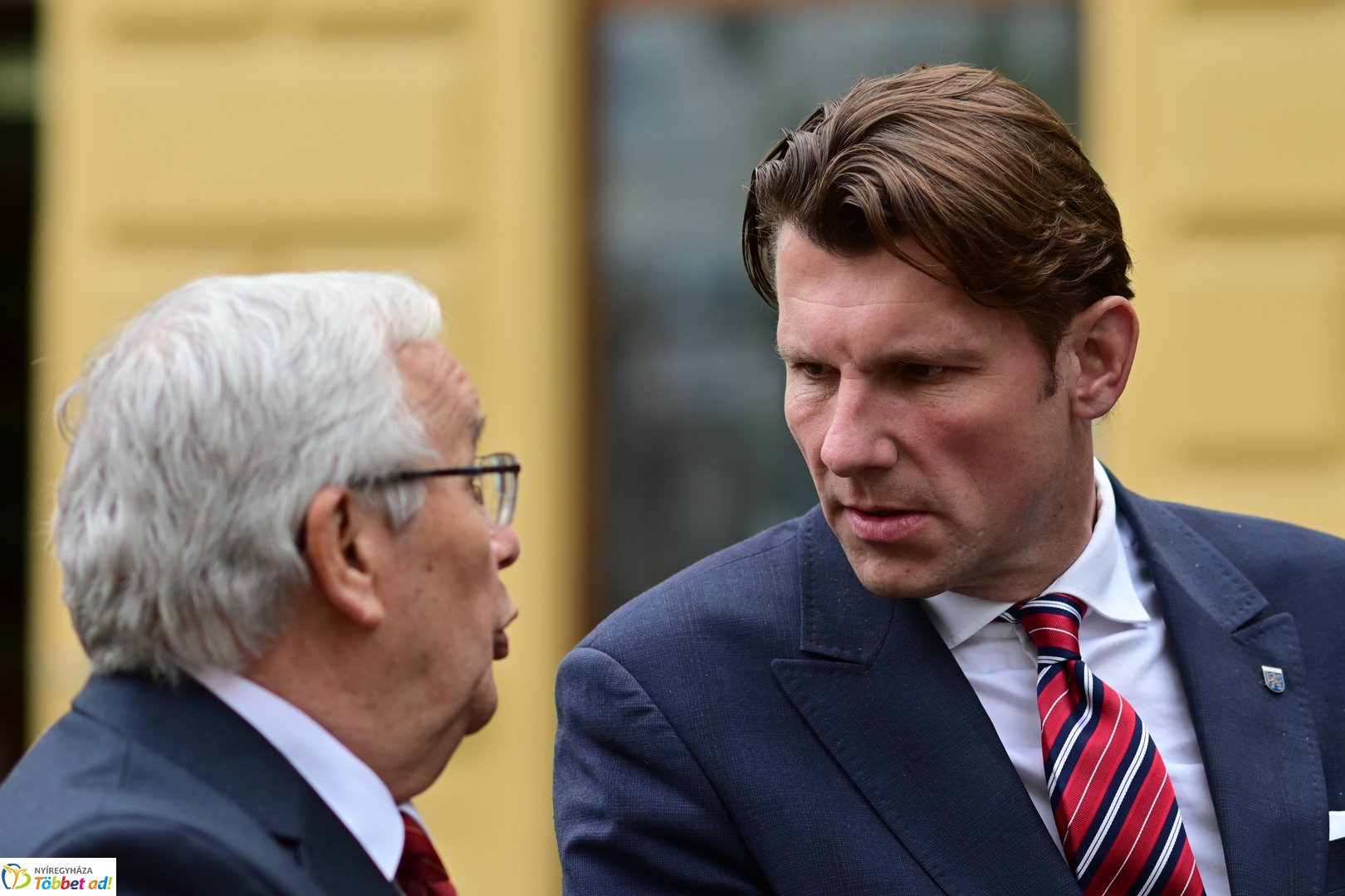 Emlékező koszorúzás a városalapítók szobránál - 2025