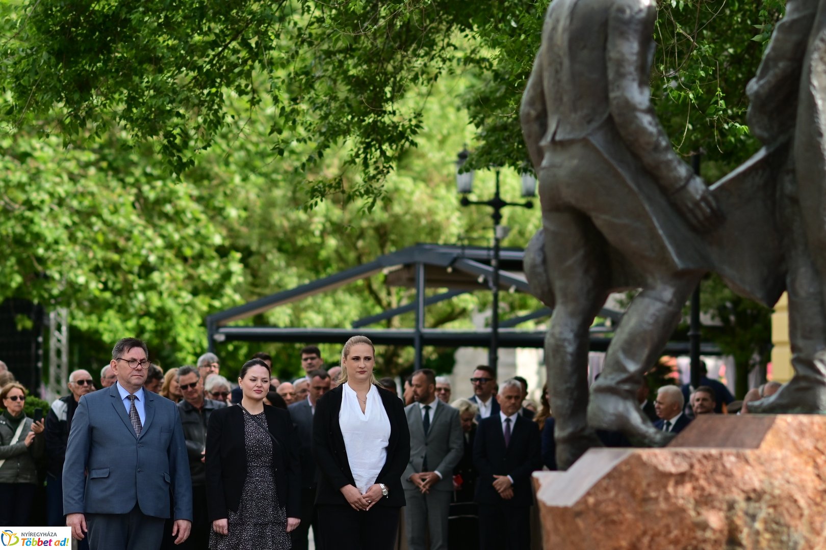 Emlékező koszorúzás a városalapítók szobránál - 2025