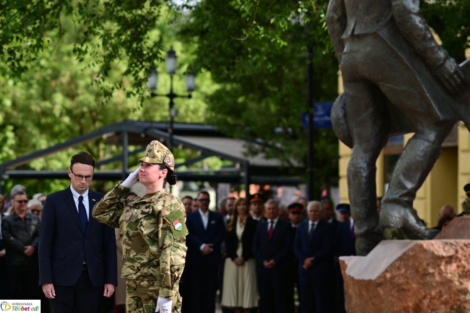 Emlékező koszorúzás a városalapítók szobránál - 2025